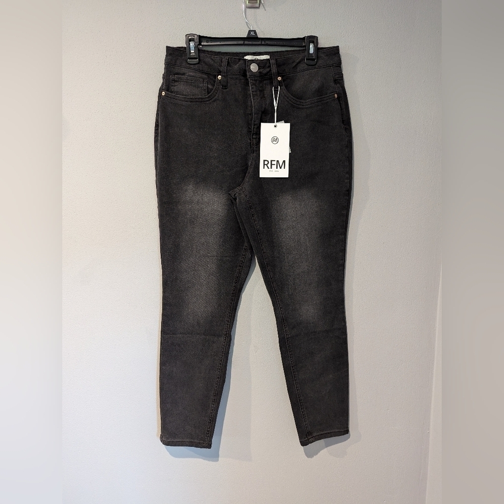 NWT. RFM Los Angeles black acid wash jeans. Women's size 32.